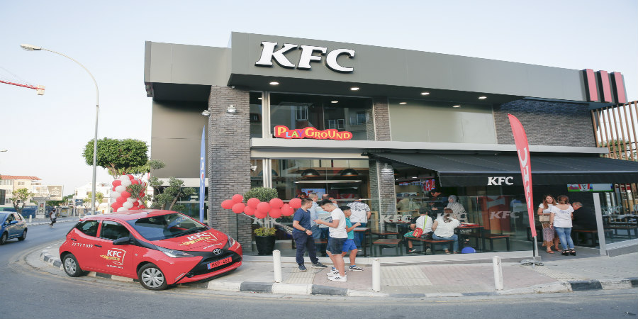 KFC – Λεωφόρος Μακαρίου, Λεμεσός Ξανα… ανοίγει τις πόρτες του και σας περιμένει στον πλήρως ανακαινισμένο χώρο του!